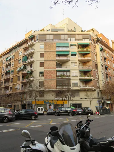 Valencia — photo 1