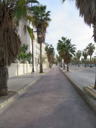 Valencia — photo 1