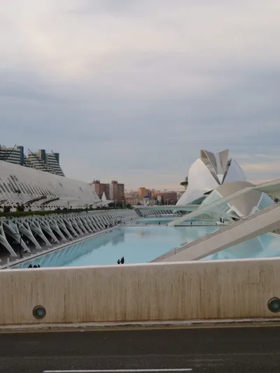Valencia — photo 1