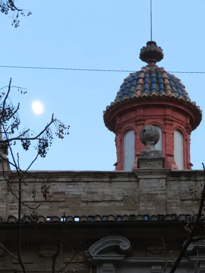 Valencia — photo 2