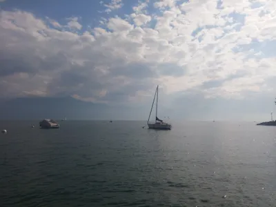 Visit to La Cathédrale de Lausanne and shore of Lake Geneva — photo 1
