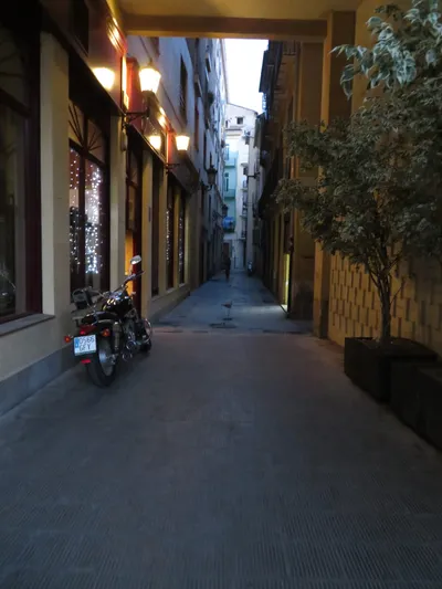 Valencia — photo 3